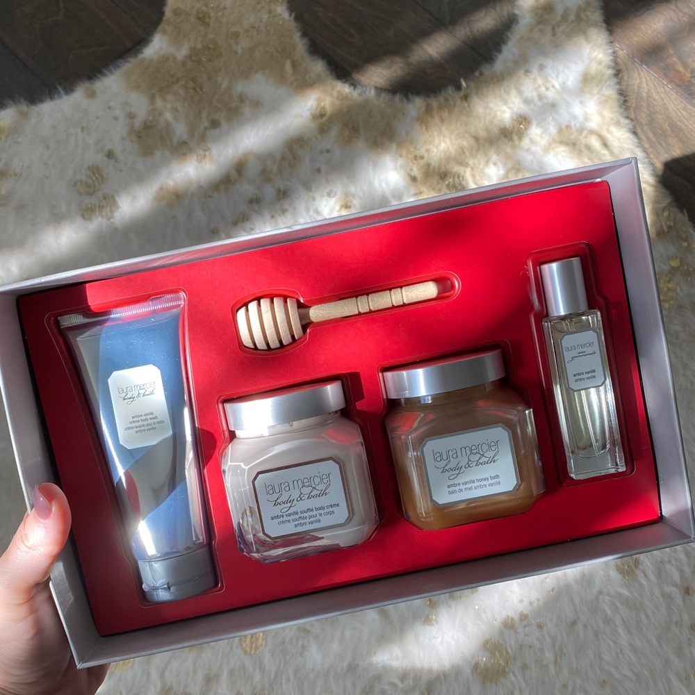 Laura Mercier Luxe Indulgence Set